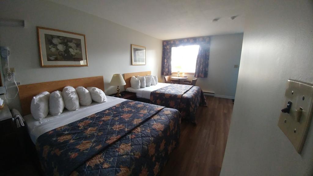 סאולט סאינטה מארי Northlander Motel מראה חיצוני תמונה